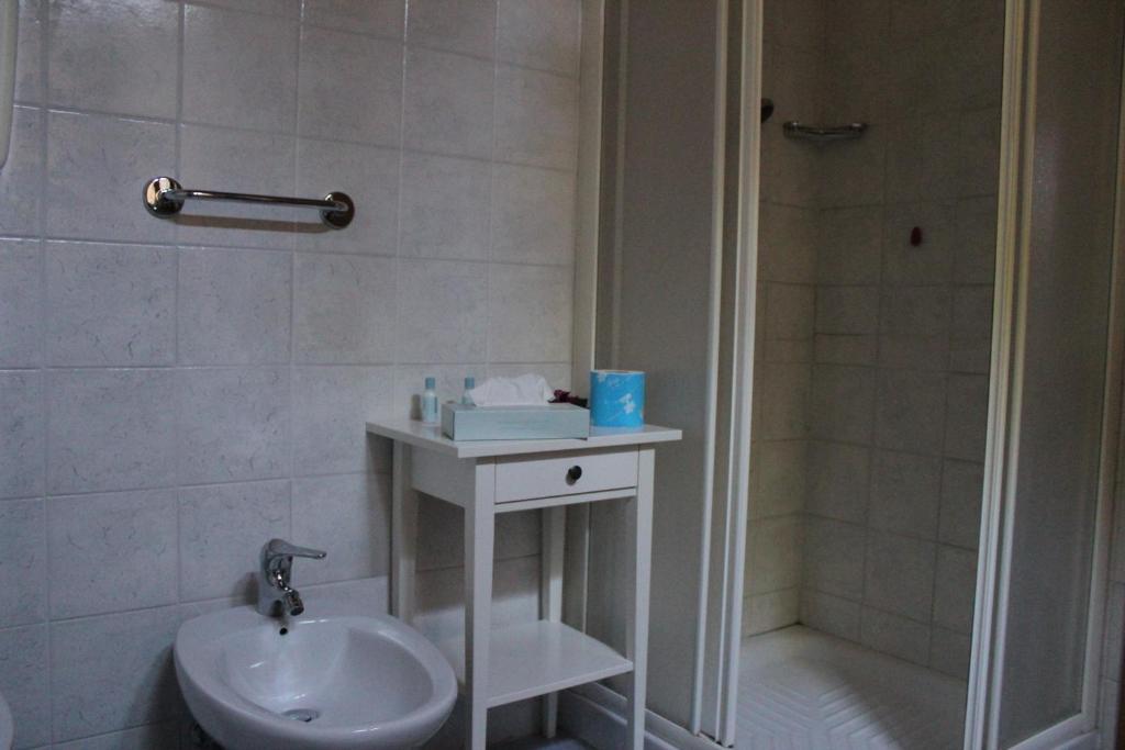 Agriturismo La Valle Del Vento Urbino Room photo